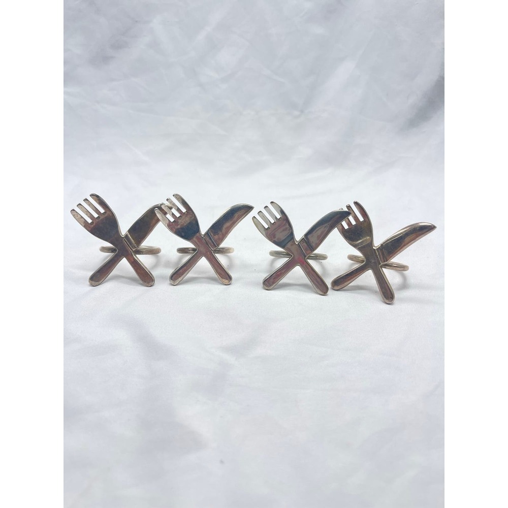 VTG set of 4 silver tone napkin rings